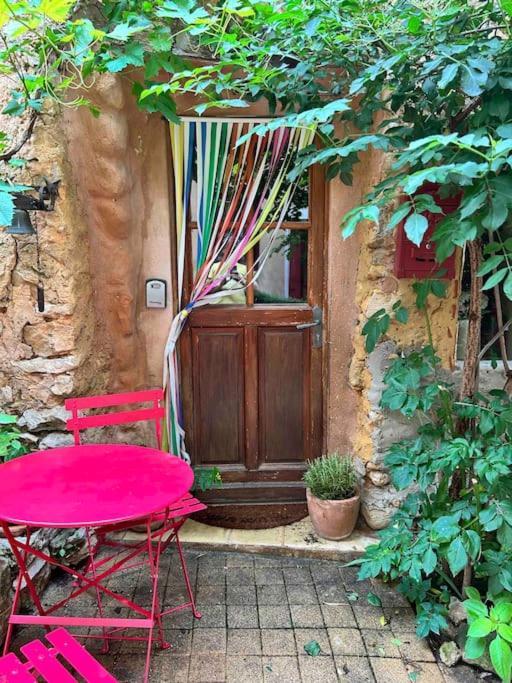 Maisonnette Au Pied Du Mont Ventoux Ste Colombe 贝端 外观 照片