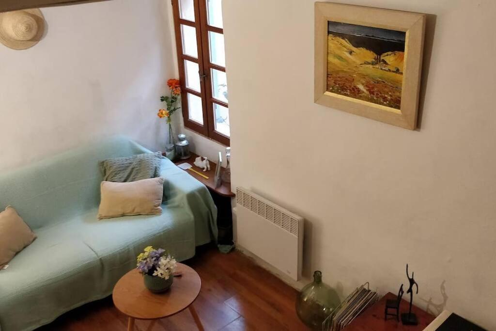 Maisonnette Au Pied Du Mont Ventoux Ste Colombe 贝端 外观 照片